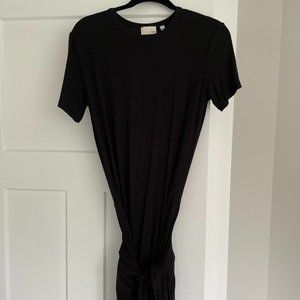 Aritzia Wilfred Free Sz Small Black Stretch Cotton Wrap Dress